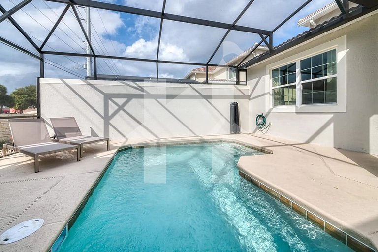 Vacation Home Near Disney, 5 bedrooms