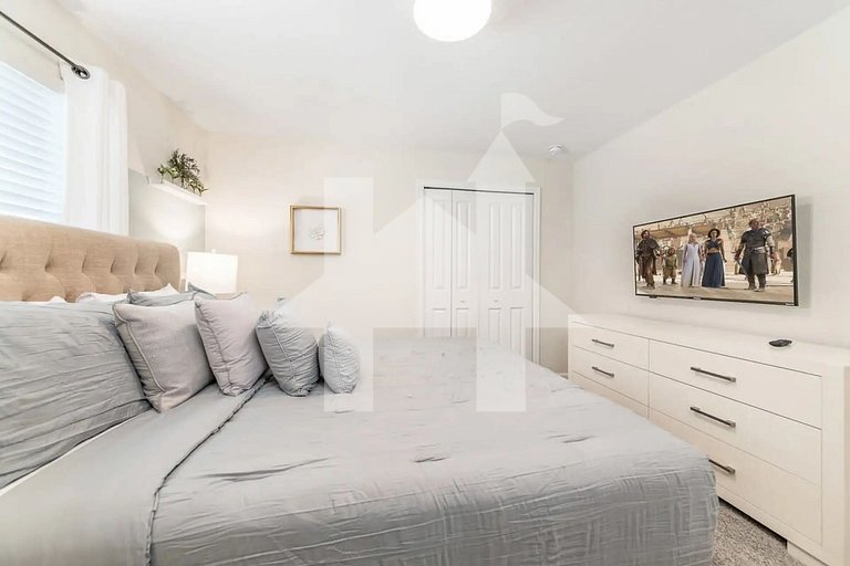 Vacation Home Near Disney, 5 bedrooms