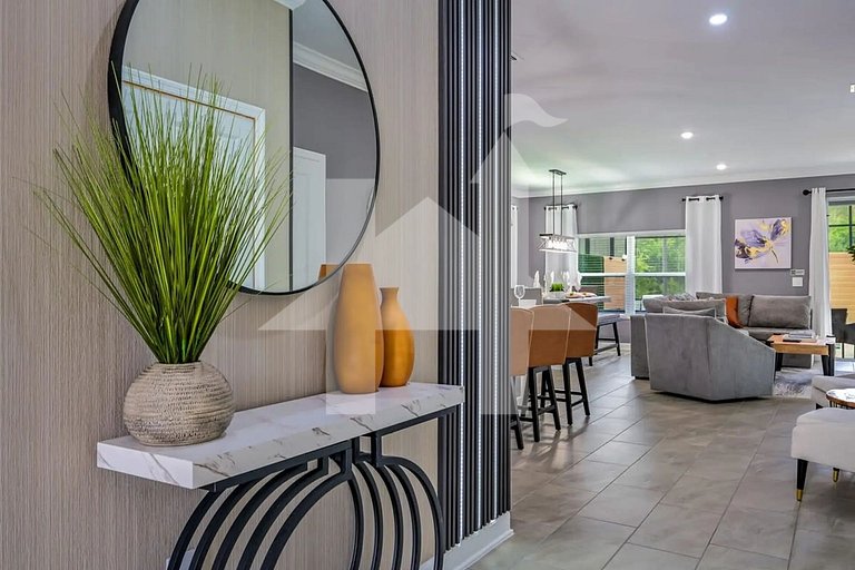 Vacation Home Near Disney, 5 bedrooms