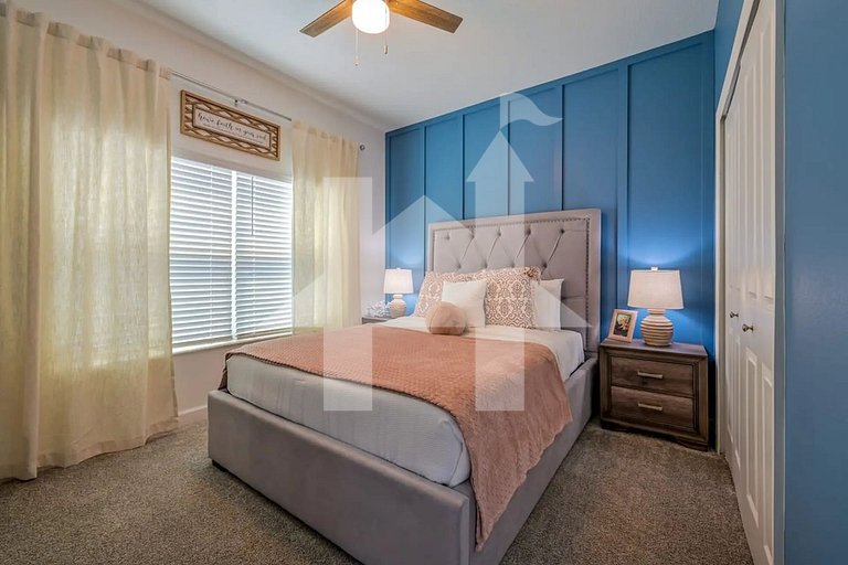 Vacation Home Near Disney, 5 bedrooms