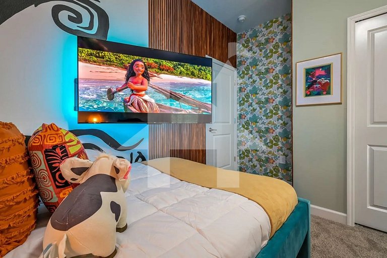 Vacation Home Near Disney, 5 bedrooms