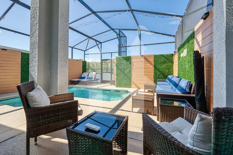Vacation Home Near Disney, 5 bedrooms