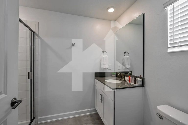 Vacation Home Near Disney, 5 bedrooms