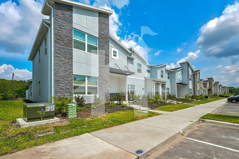Vacation Home Near Disney, 5 bedrooms