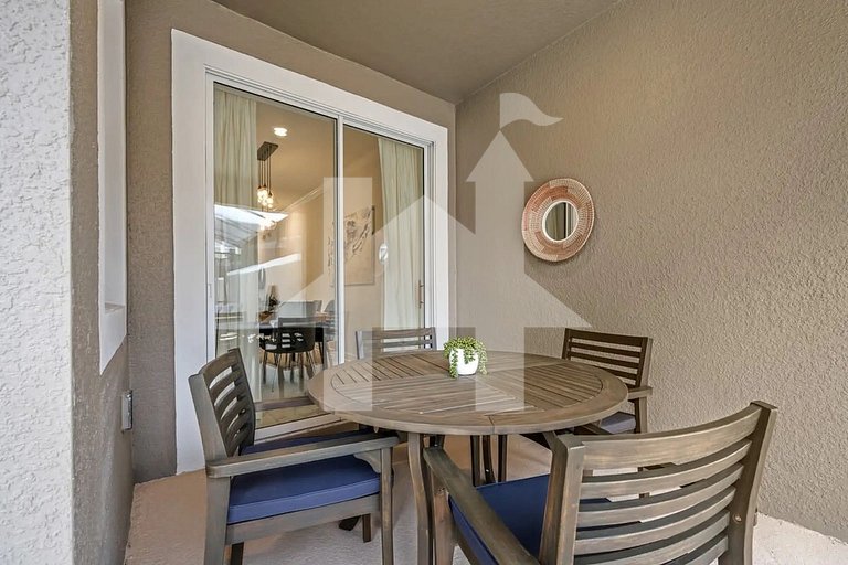 Vacation Home Near Disney, 4 bedrooms