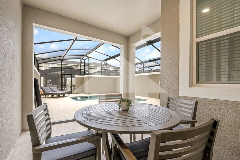 Vacation Home Near Disney, 4 bedrooms