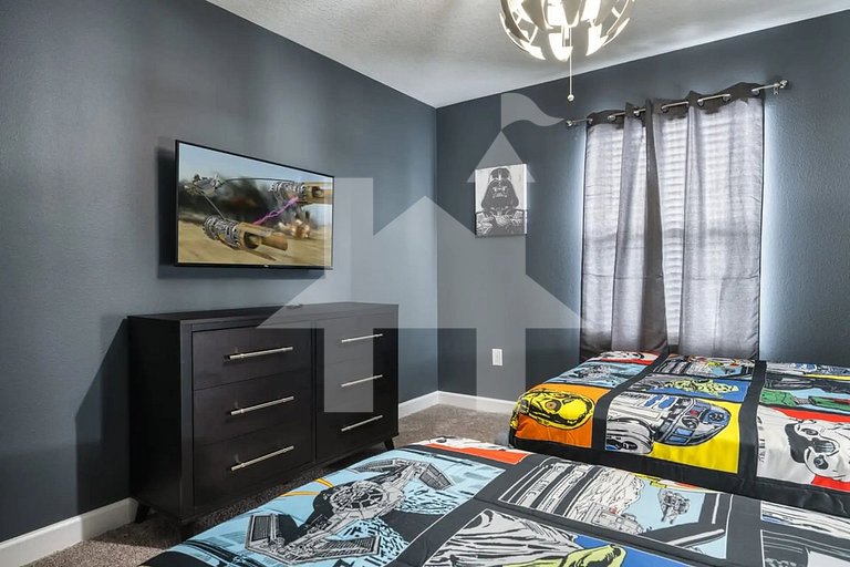 Vacation Home Near Disney, 4 bedrooms