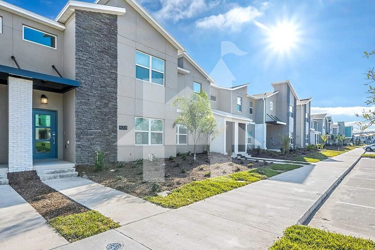 Vacation Home Near Disney, 4 bedrooms