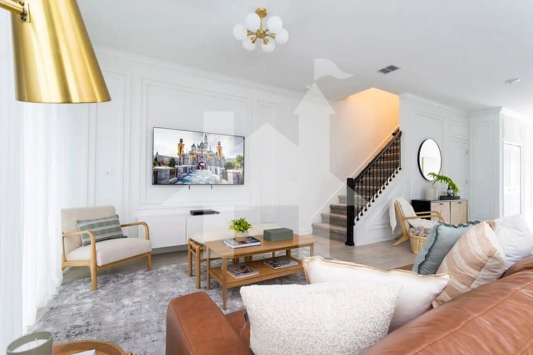 Vacation Home Near Disney, 5 bedrooms