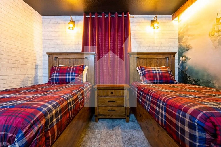 Vacation Home Near Disney, 5 bedrooms