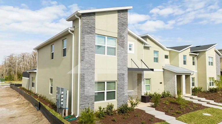 Vacation Home Near Disney, 5 bedrooms