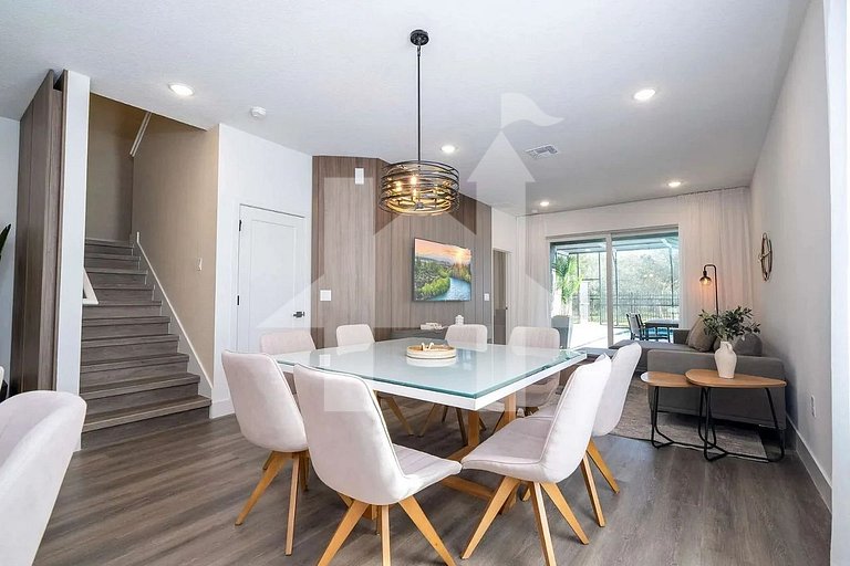 Vacation Home Near Disney, 5 bedrooms