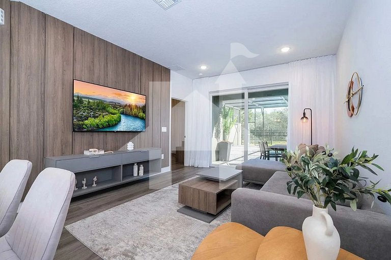 Vacation Home Near Disney, 5 bedrooms