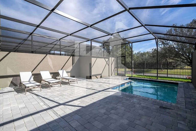 Vacation Home Near Disney, 5 bedrooms