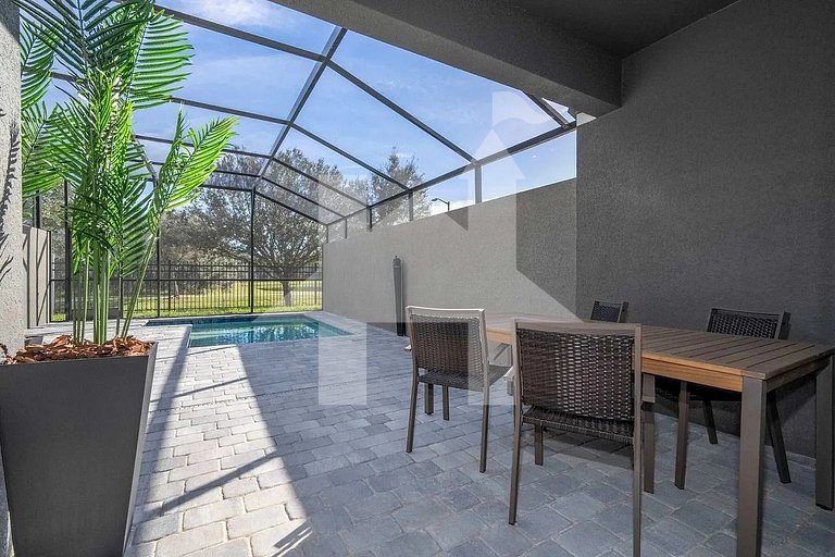 Vacation Home Near Disney, 5 bedrooms