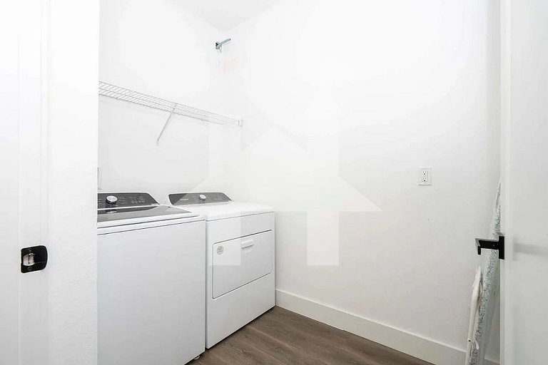 Vacation Home Near Disney, 5 bedrooms