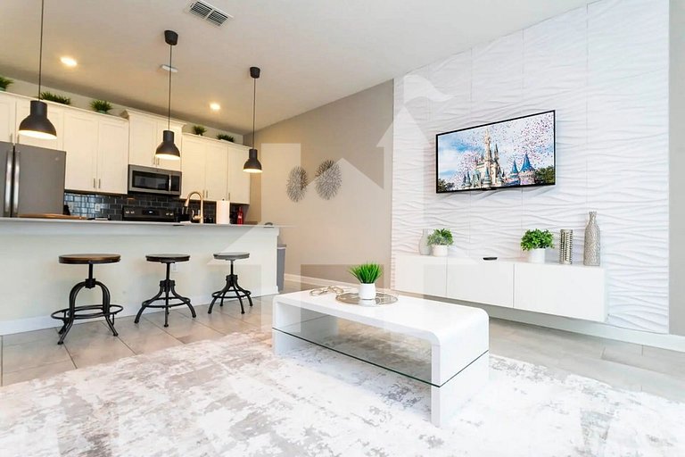 Vacation Home Near Disney, 4 bedrooms
