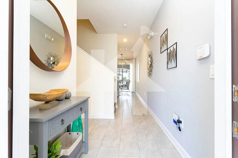 Vacation Home Near Disney, 4 bedrooms