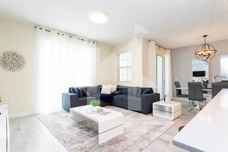 Vacation Home Near Disney, 4 bedrooms