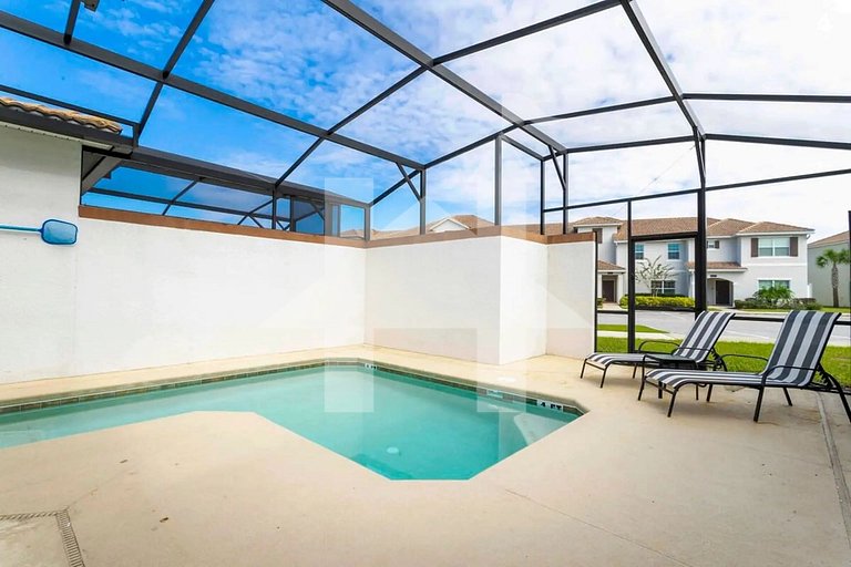 Vacation Home Near Disney, 4 bedrooms