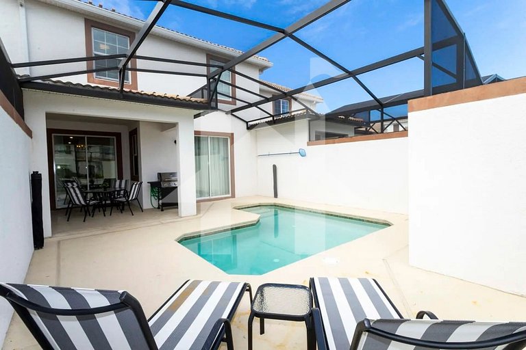 Vacation Home Near Disney, 4 bedrooms