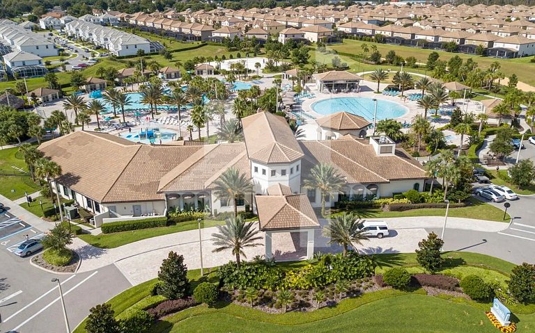 Vacation Home Near Disney, 4 bedrooms