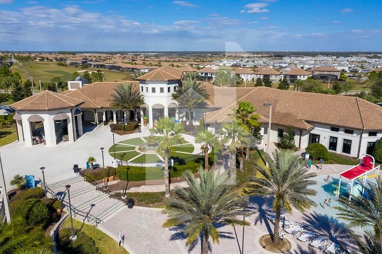 Vacation Home Near Disney, 4 bedrooms