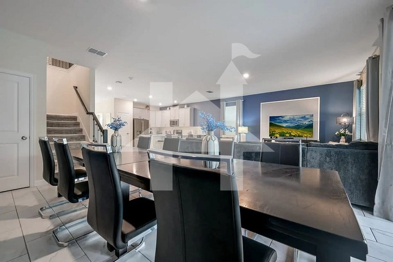 Vacation Home Near Disney, 9 bedrooms