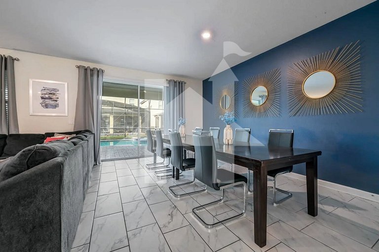 Vacation Home Near Disney, 9 bedrooms