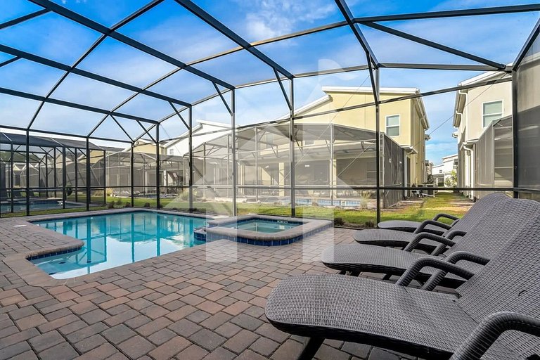 Vacation Home Near Disney, 9 bedrooms