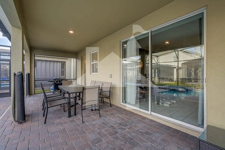 Vacation Home Near Disney, 9 bedrooms