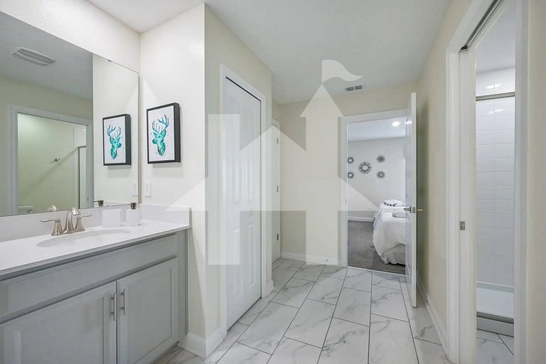 Vacation Home Near Disney, 9 bedrooms