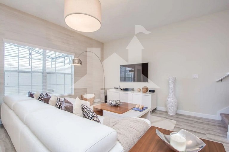 Vacation Home Near Disney, 5 bedrooms