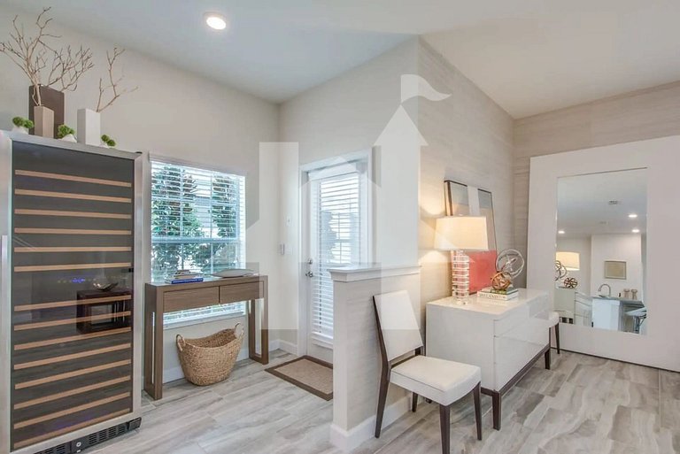 Vacation Home Near Disney, 5 bedrooms