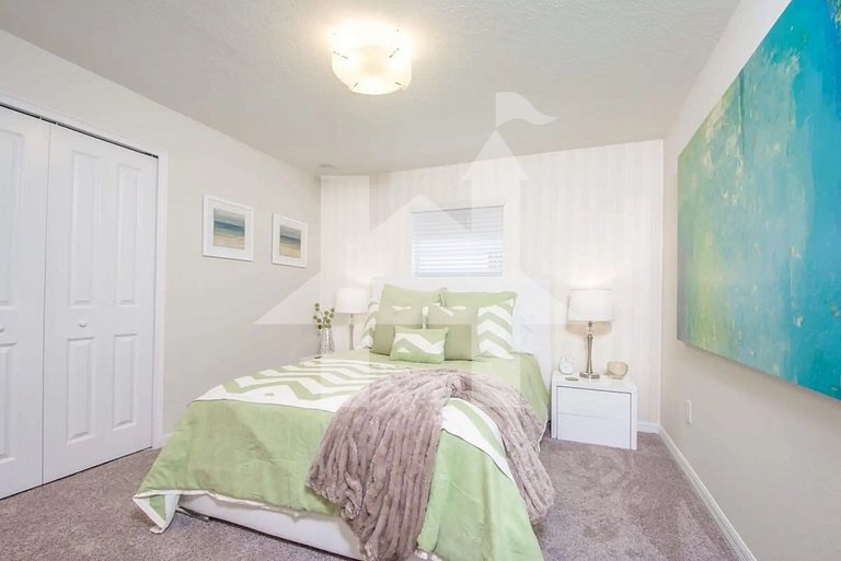 Vacation Home Near Disney, 5 bedrooms