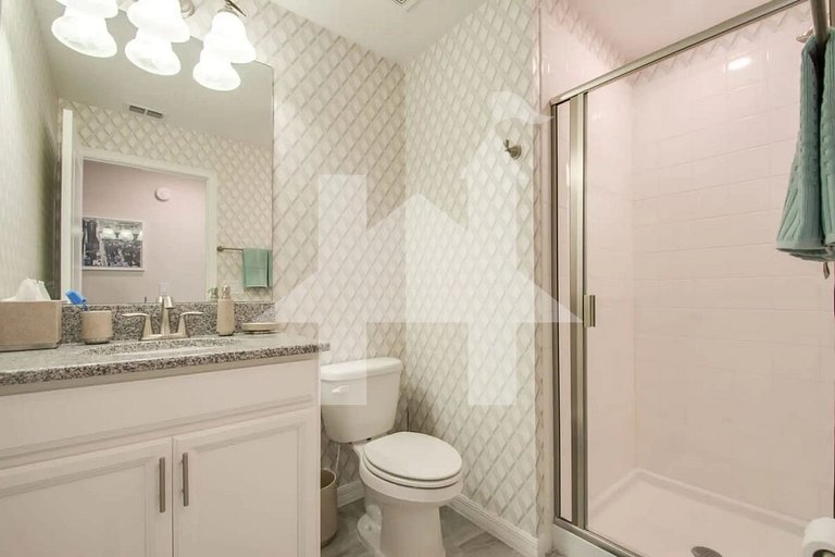Vacation Home Near Disney, 5 bedrooms