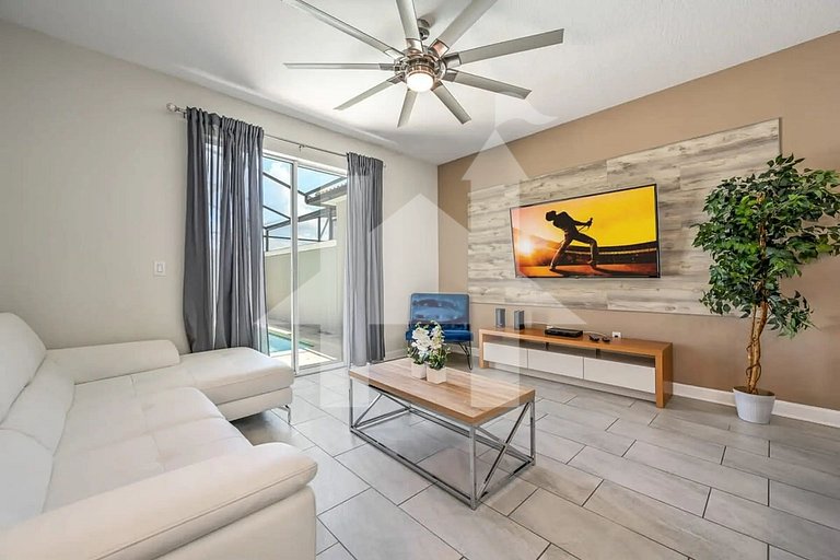 Vacation Home Near Disney, 4 bedrooms