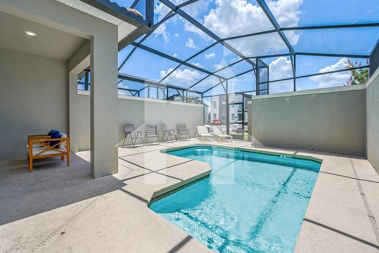Vacation Home Near Disney, 4 bedrooms