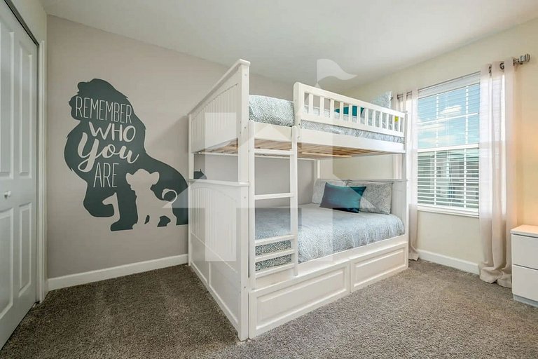 Vacation Home Near Disney, 4 bedrooms