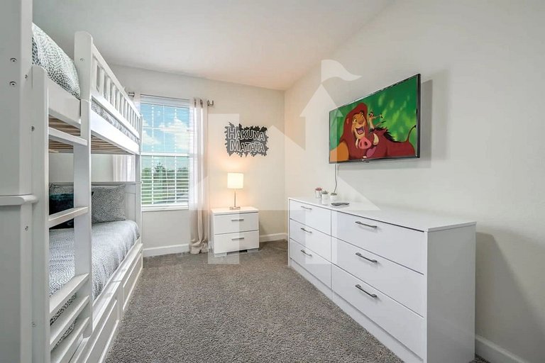 Vacation Home Near Disney, 4 bedrooms