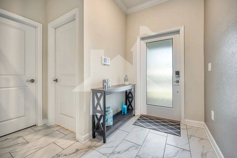 Vacation Home Near Disney, 4 bedrooms