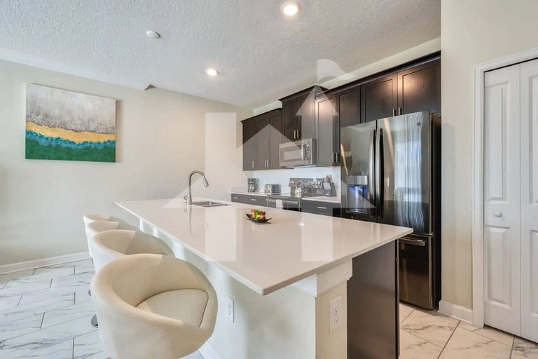 Vacation Home Near Disney, 4 bedrooms