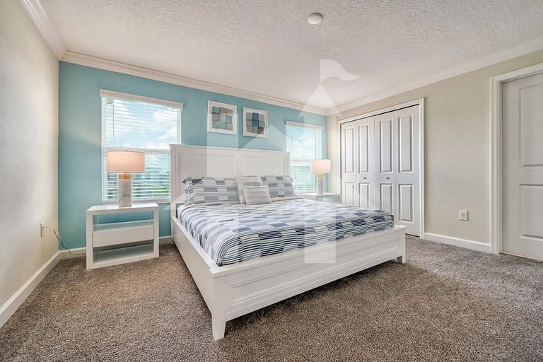 Vacation Home Near Disney, 4 bedrooms