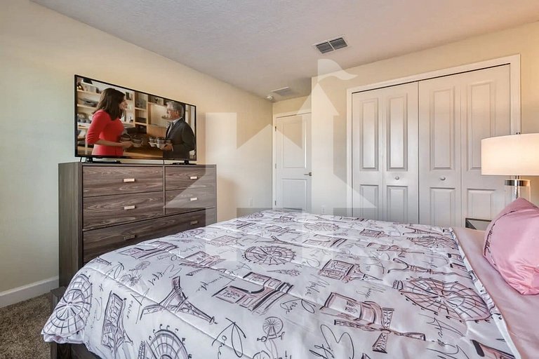 Vacation Home Near Disney, 4 bedrooms