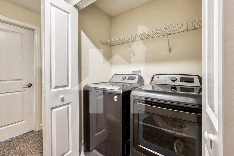 Vacation Home Near Disney, 4 bedrooms