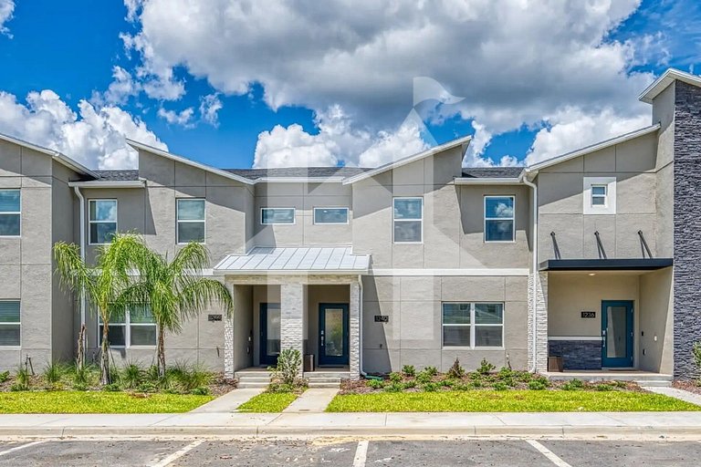 Vacation Home Near Disney, 4 bedrooms