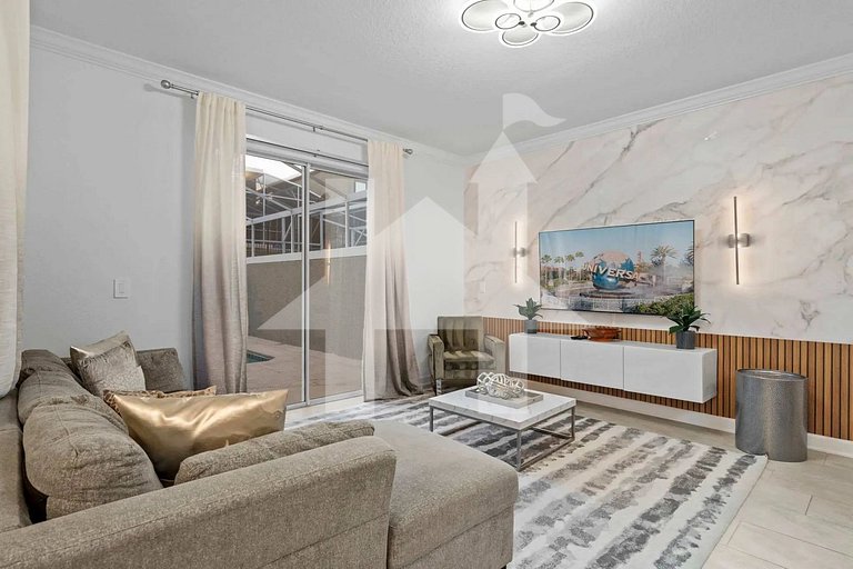 Vacation Home Near Disney, 4 bedrooms