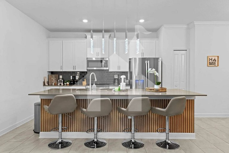 Vacation Home Near Disney, 4 bedrooms