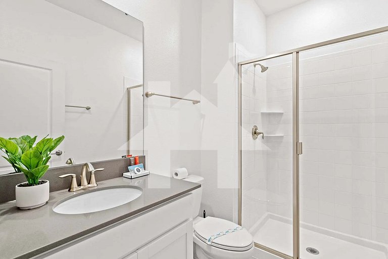 Vacation Home Near Disney, 4 bedrooms