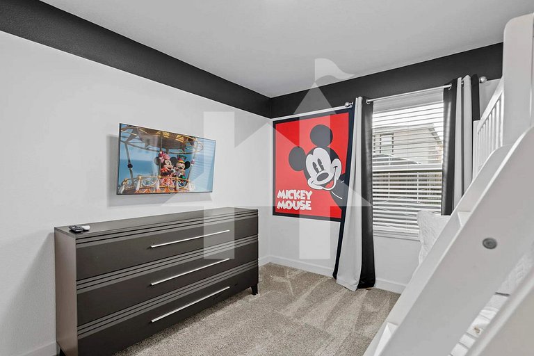 Vacation Home Near Disney, 4 bedrooms